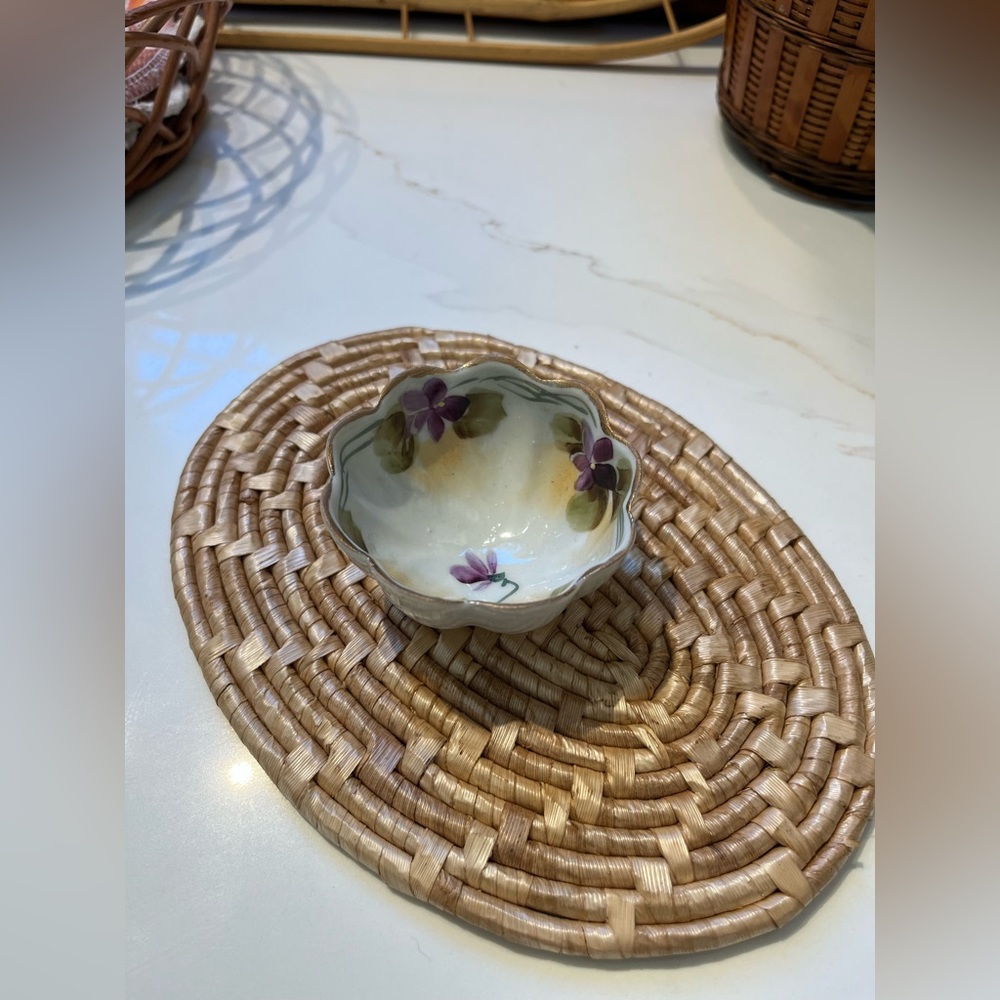 Vintage ring holder